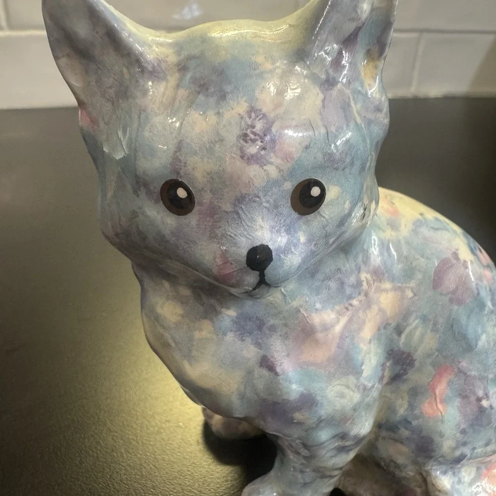 Vintage‎ Ceramic Glazed Country Floral Sponge Wear Cat Kitten Figurine
